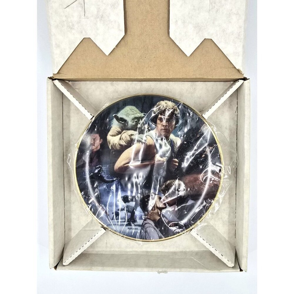 STAR WARS THE EMPIRE STRIKES BACK COLLECTORS PLATE Hamilton Collection New - Picture 6 of 8